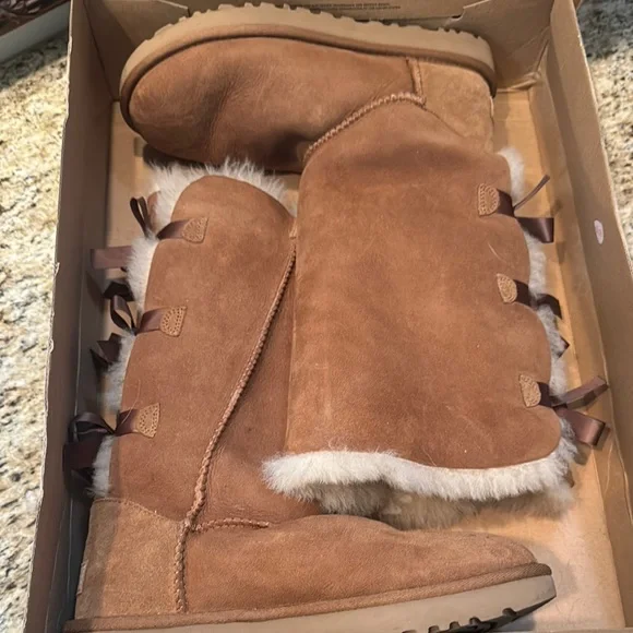 UGG | Shoes | Ugg Tan Winter Boots With Plush Lining | Poshmark